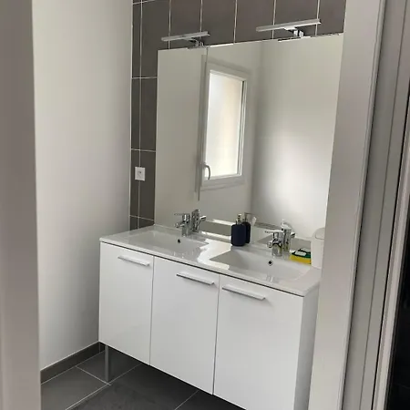 Moderne 5 Minutes De La Apartment *